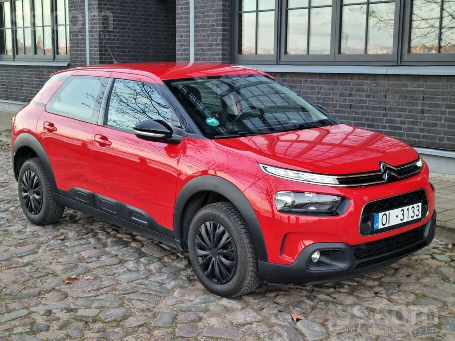 Auto no Vācijas, automātiskā ātrumkārba 6 ātrumi.
Auto ir servisa grāmat