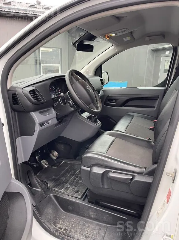 Citroen Pārdod uzņēmums. 