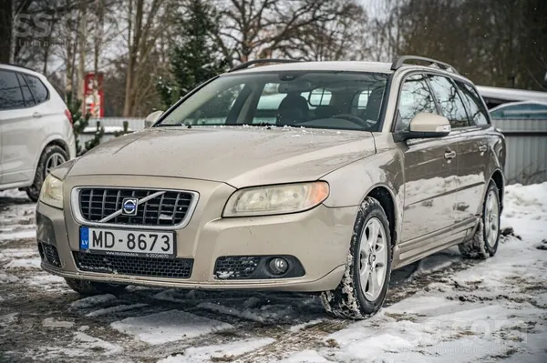 Pārdod Volvo V70 2.4 dīzelis, 120 kw, manuālā Kārba.
Ekonomisks un ietil