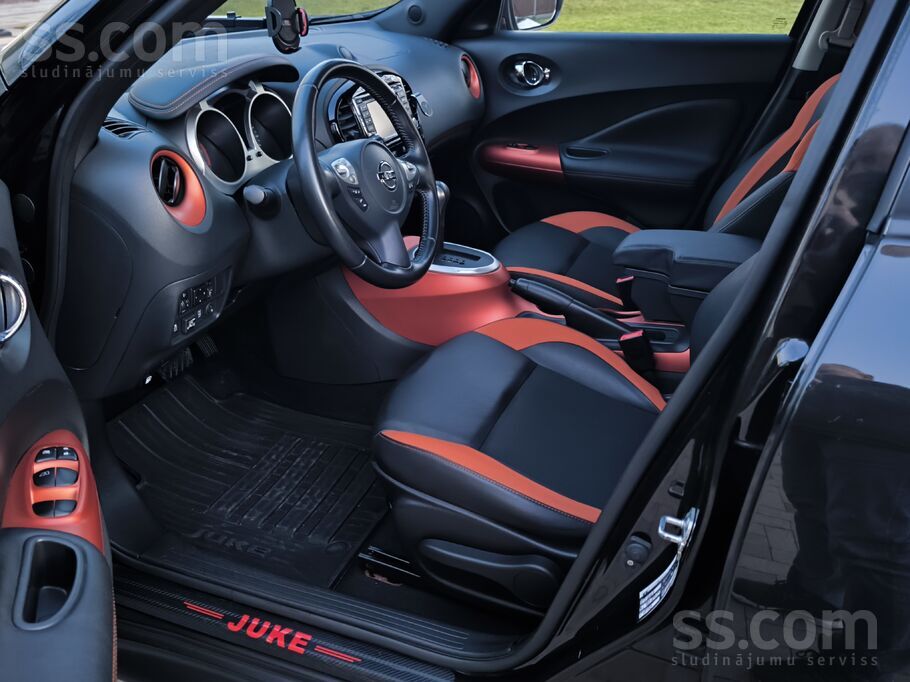 Продам автомобиль в отличном состоянии. Дизайнерский заказ салона. Машиной п