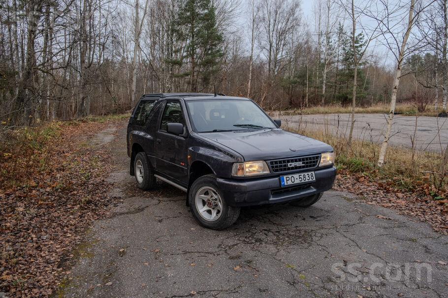 Pārdodu ļoti labi saglabātu Frontera Sport. 1996. gada modelim šāds vizuālai