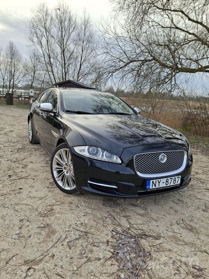 Jaguar Auto teicamā Kārtībā. Ta pa nullēm, Auto tiek liet