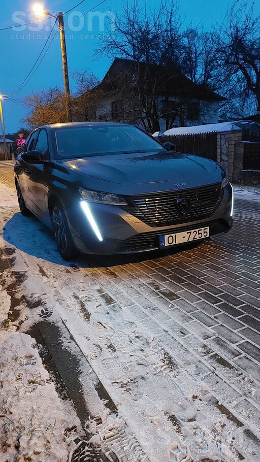 Pārdodu ļoti labi aprīkotu 308 Plug-In Hybrid 180hp, kopējā jauda sporta rež