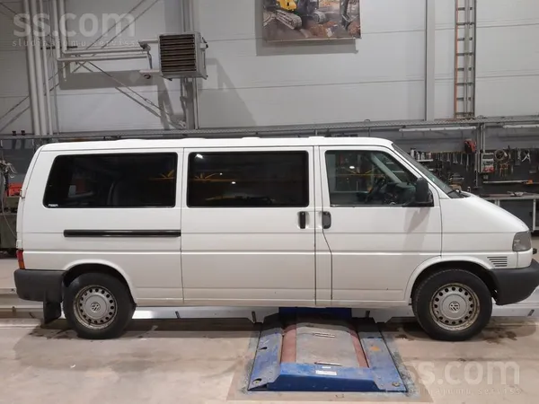 Pārdodu T4 Caravelle. Gazes baloni 50L+180L kopā 230L. Info telefoniski.