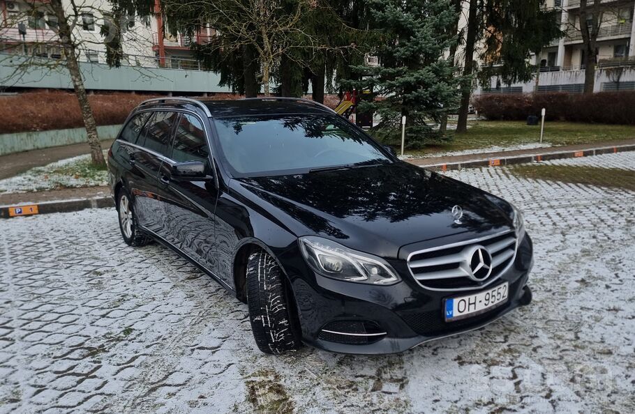 Mercedes Tiek pārdots Mercedes E220. Dinamisks un pietiekam