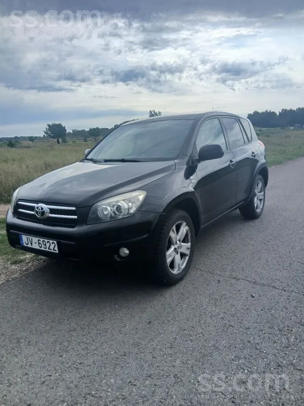 Toyota RAV 4 - 1