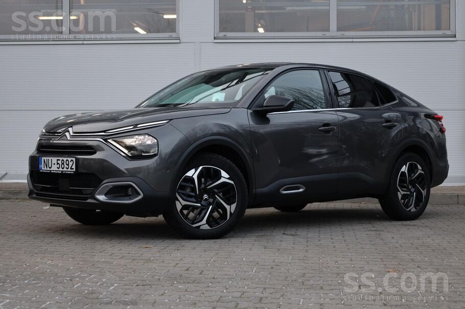 1.2benz, 96kw, 24051km nobr. distances kontrole, Klusuma zonu asistents, Pal