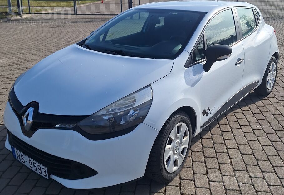 Mašīna ir kopta un labi uzturēta, vienmēr bijusi rūpīgās rokās. 
Ātra, uzti