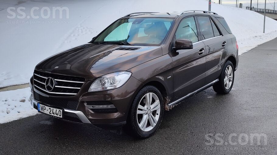 Mercedes-Benz ML 350 Bluetec
4Matic – Top aprīkojums
Airmatic gaisa balst