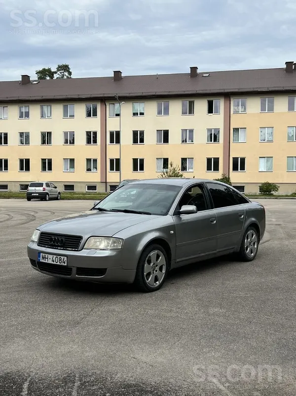 Audi Pārdodu 2000 gadu limuzīnu audi a6
