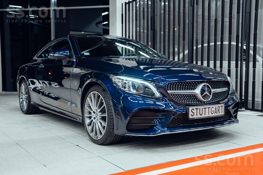 Mercedes Benz C300 4matic Amg Line, teicamā vizuālā un tehniskā stāvoklī. A/