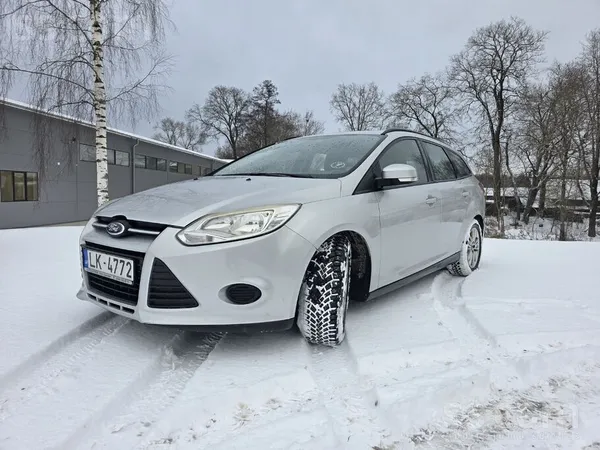 Ford Pārdodu Labu ekonomisku auto. Vidējais patēriņs no