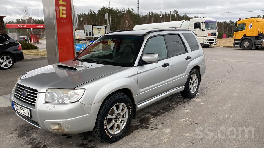 Subaru Pārdodu normālu Subaru, 2, 5 t XT Mehānika, vel na