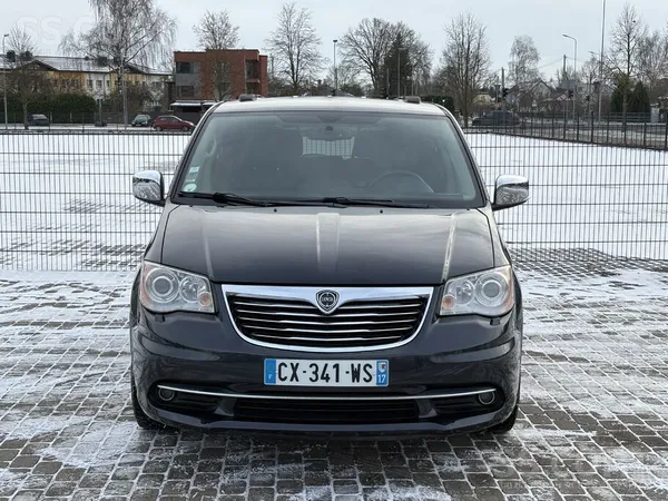Lancia Tikko no Francijas/lancija voyager /2013 gada /2.8