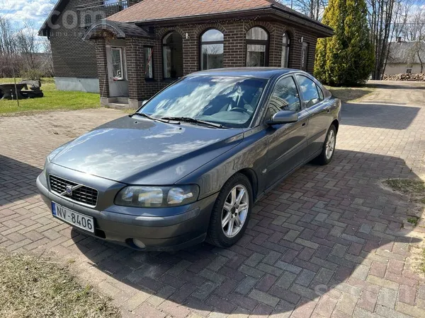 Volvo Ļoti labs volvo no Nīderlandes. 