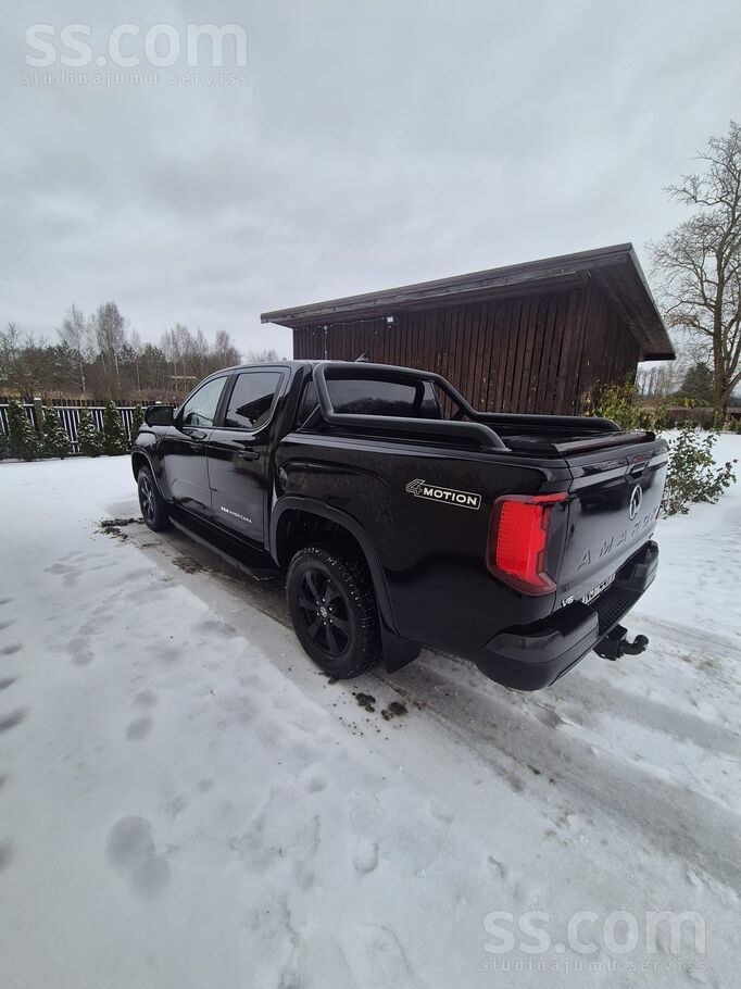 VW Amarok Pan Americano 3.0 Tdi 240 zs. Ir papildus aprīkots ar priekšējo ai