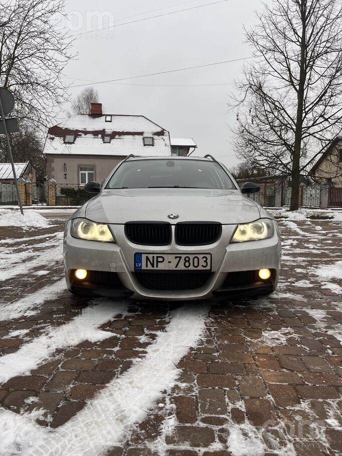 BMW Pardodu BMW e91 330xd. Veiktas apkopes (photo), si