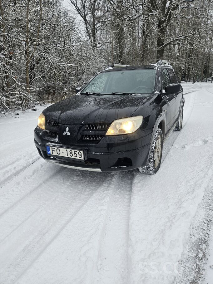 Pārdou Mitsubishi outlander 2.4 Benzins. Labā stāvoklī.
Jauns akb, nomainī