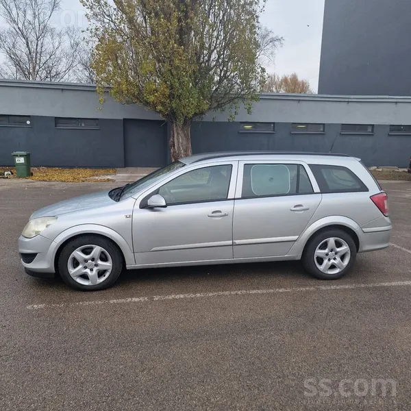 Opel Automobilis tehniskā kārtībā. Jauna apskate. Tiek 