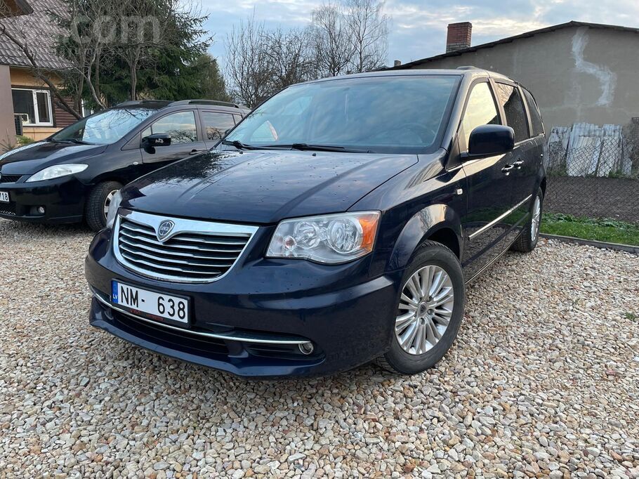 Lancia Voyager 2013 - 6,800  €, 340 tūkst., Latvija