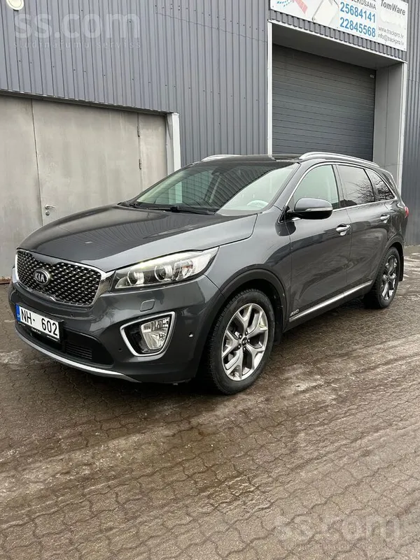 KIA Automašīna ir ļoti labā stāvoklī, apkopes vienmēr 