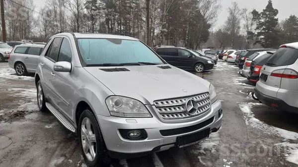Mercedes Ideālā stavokļī. Iespējams līzings un maiņa. 