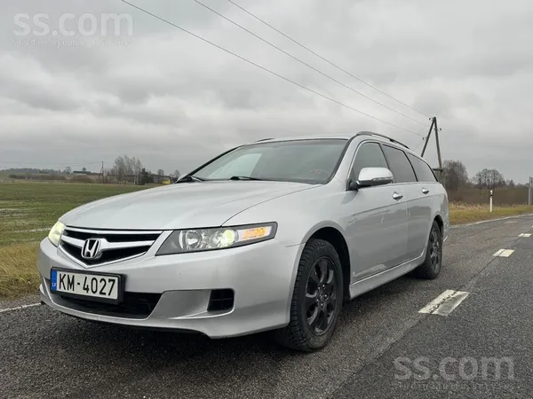 Honda Pārdod/maina Honda Accord 2.2 dīzelis 103kw 2007.g