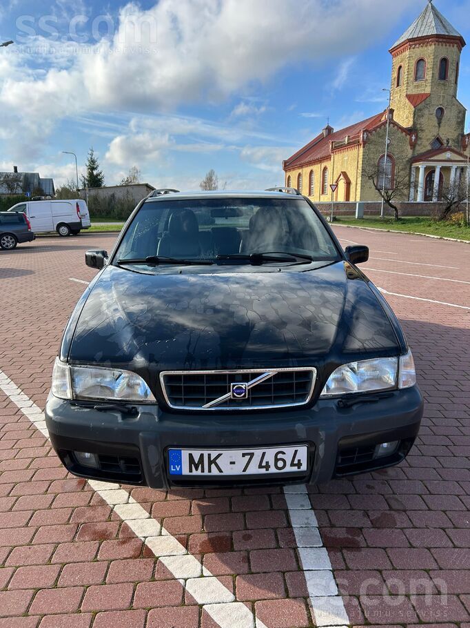 Volvo Pārdod Volvo V70 XC Awd (1. paaudze) uzticams un l