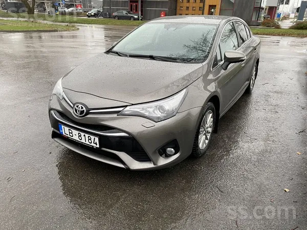 Toyota Toyota Avensis, ļoti labā vizuālā un tehniskā stāv