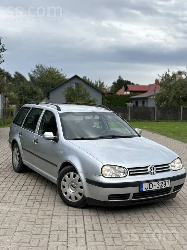 Volkswagen Golf 4 - 1