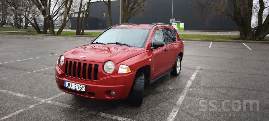 Продаю Jeep Compass 2007 года с надежным дизельным мотором 2.0 (103 кВт). Ма