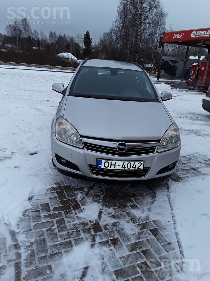 Opel Astra 1.7 dīzelis 81kw, Mehānika. 
Auto labā tehniskā un vizuālā stāvo