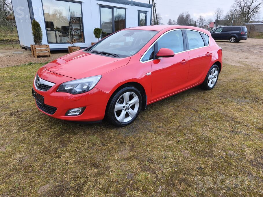 Opel Opel Astra 1.4 Benzīns 103 kw. 140 zs. Tikko ieves
