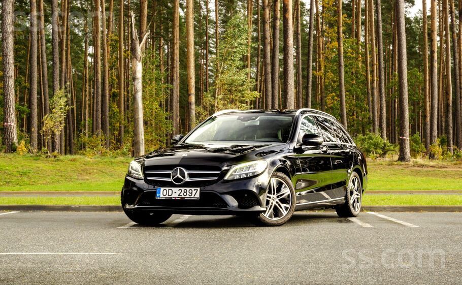 Mercedes Benz C220 D 2.0l dīzelis. 143kKw
Tehniskā apskate derīga līdz 04.2