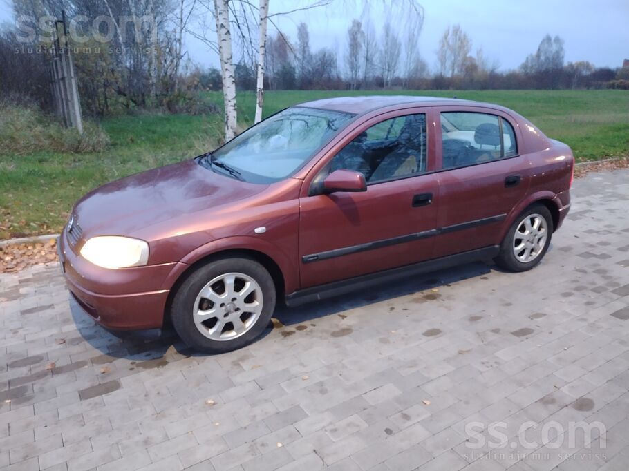 Opel Pārdod ekonomisko auto ar 55kw benzīna dzinēju. Ar