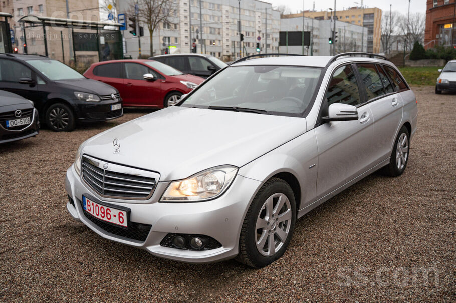 Mercedes Mercedes Benz c200 facelift modelis. Ievests no Vā
