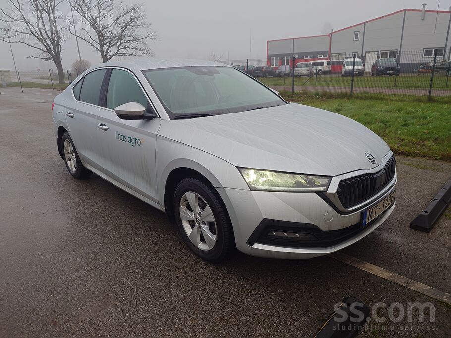 Uzņēmums pārdod, saaudzīgi lietotu, Škoda Octavia e-tec.
Visas apkopes vei