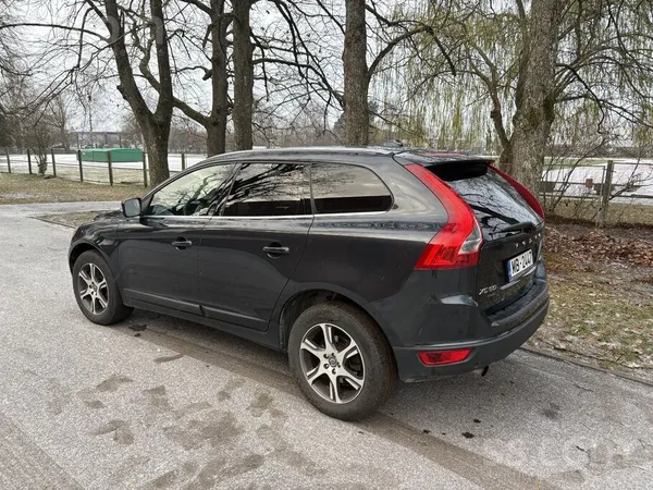 Volvo Īpašnieks pārdod. Visas apkopes veiktās savlaicīgi