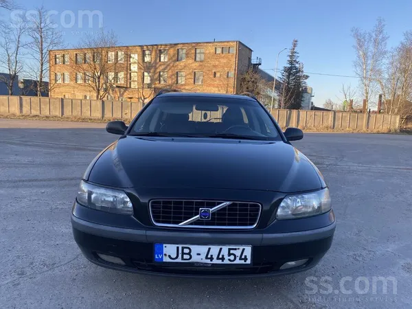 Volvo 2.5 Tdi Nesen nomainiju bremžu diskus ar klučiem, 