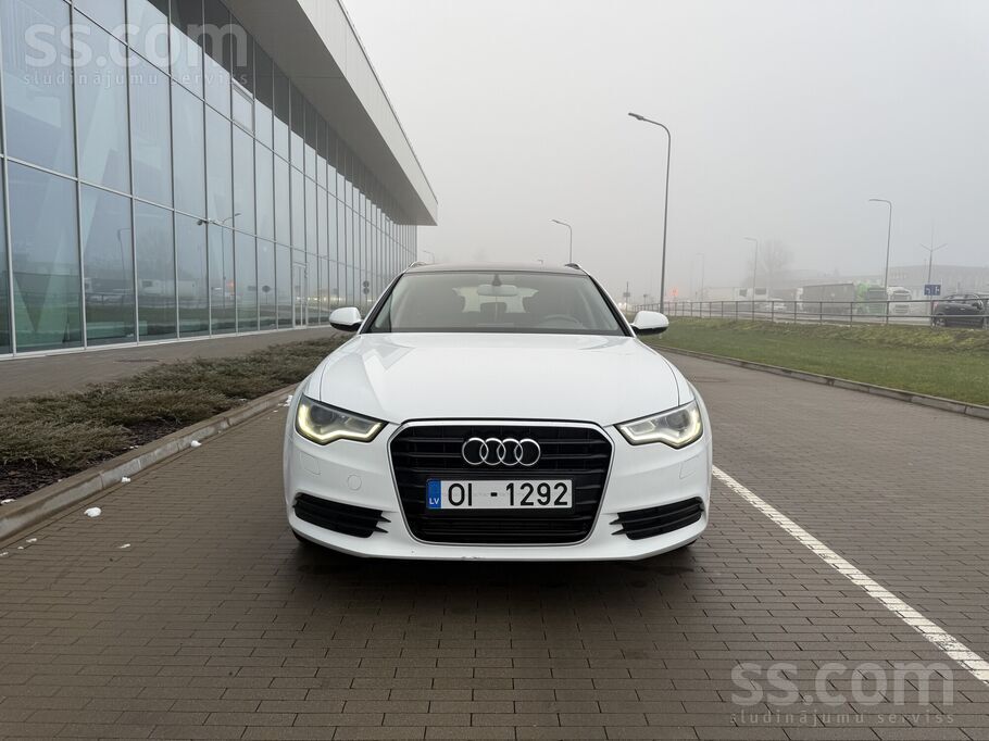 Audi Ļoti labā tehniskā un vizuālā stāvoklī. Dzinējs un