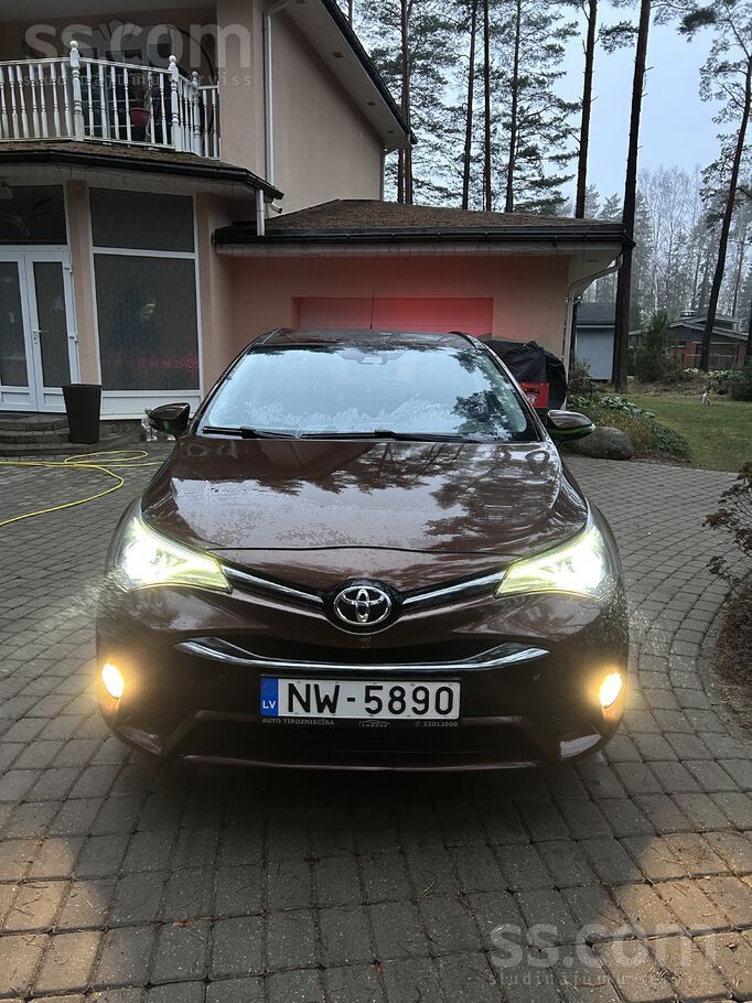 Toyota Toyota Avensis 2.0 D-4D Business Edition