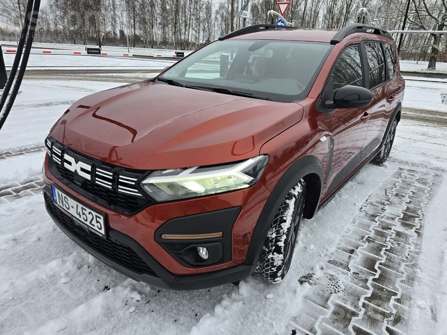 Dacia Latvijā pirkts Dacia Jogger. Rūpnīcas uzstādīts be