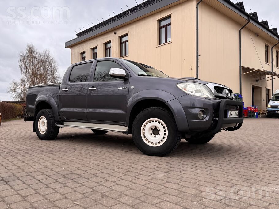 Auto labā stāvoklī, tikko veikta apkope, Linex pārklājums kravaskastei, alum