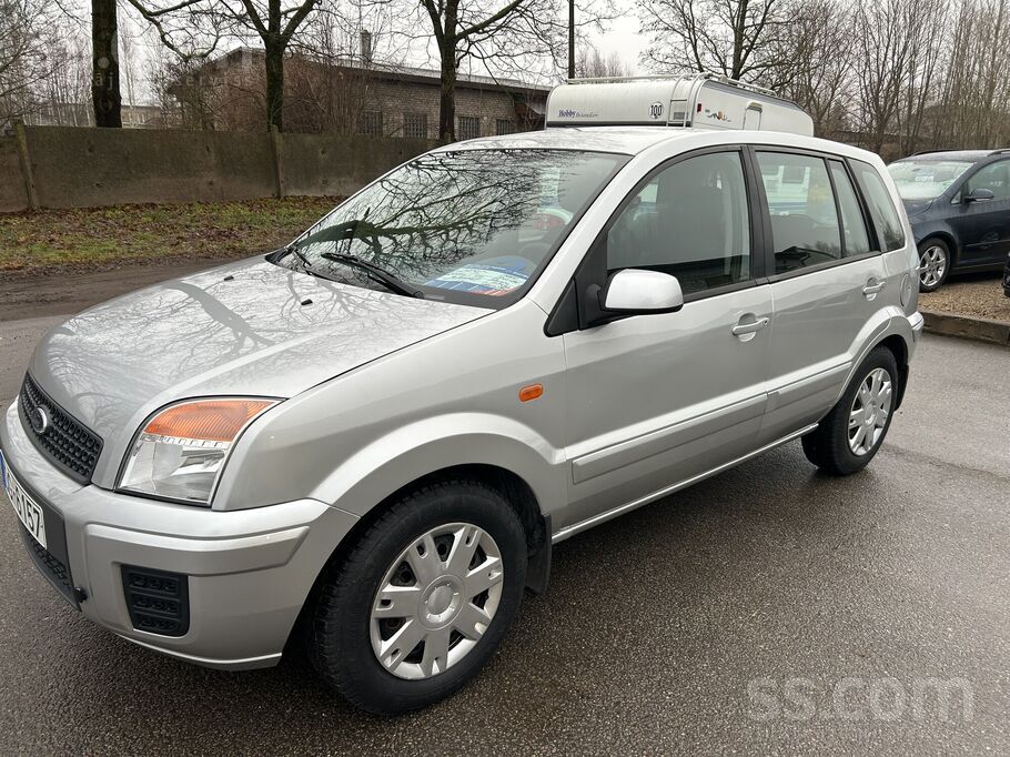 Ford Fusion 1, 4i 59 kw, 07.01.2010.g. 
no Somijas. 
Kondicionieris. 
Sēdekļ