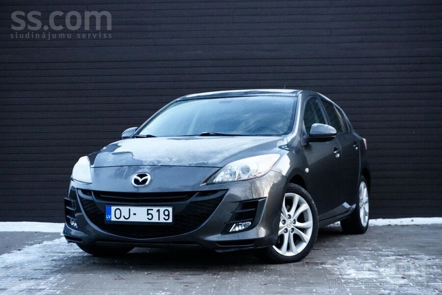 Mazda 3 2010. gada 2.2 dīzeļa versija ar manuālo transmisiju. 

Viens no p