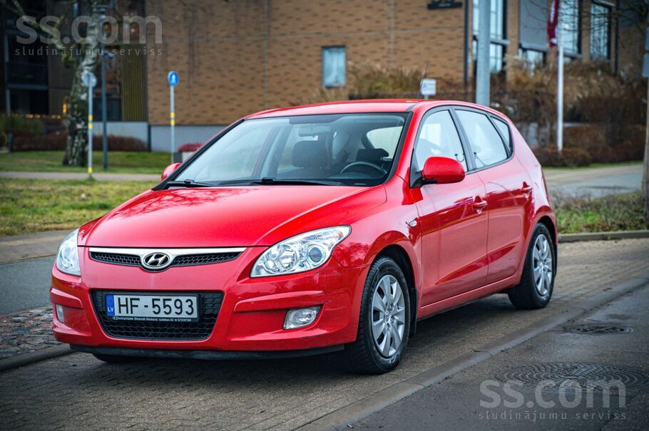 Hyundai Pārdod Hyundai I30 1.6 benzīns, manuālā Kārba.