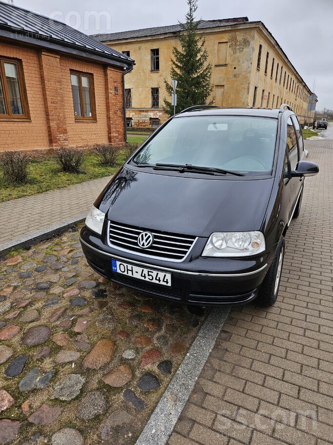 Volkswagen 1.9 дизель 85kw. 7 мест. В идеальном состоянии. Не
