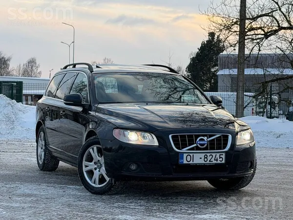 Volvo Volvo V70 2.4d Facelifts Automats no Vacijas. Viss
