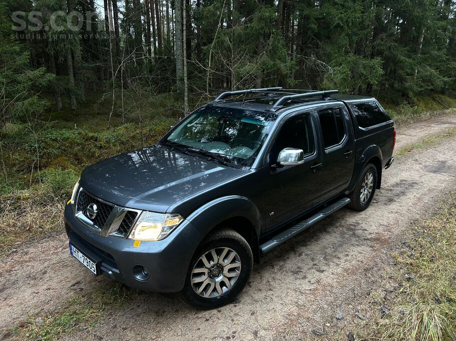 Nissan Pārdod Nissan Navara 3.0 V6 