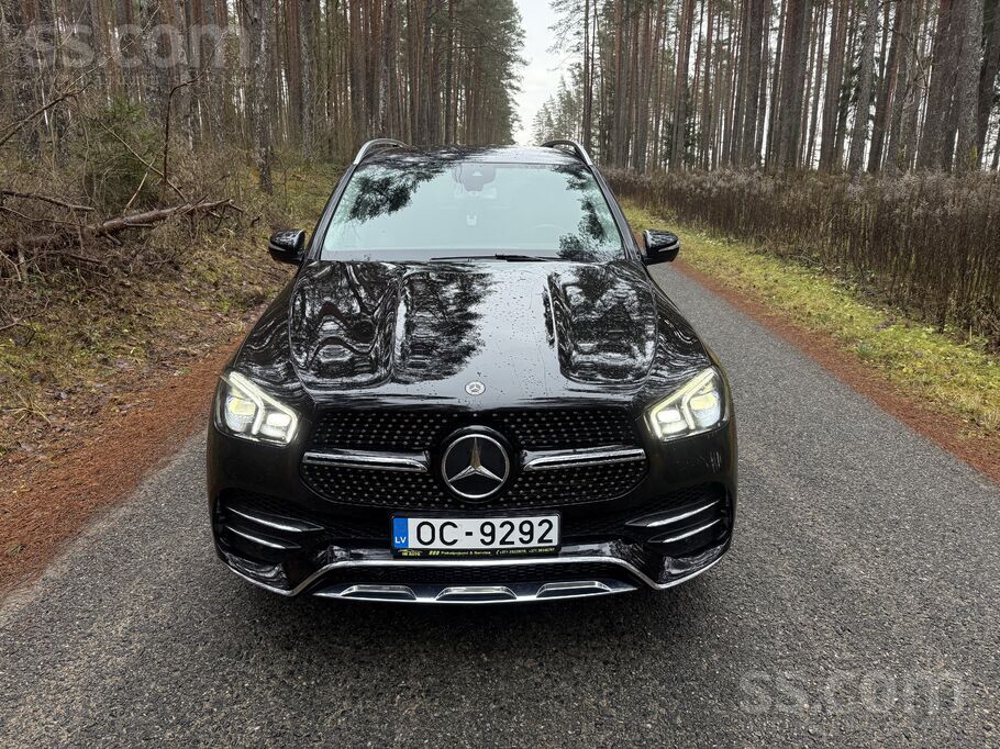Pārdodu Mercedes-benz Gle300D Amg, auto ar bagātīgu komplektāciju un izcilā